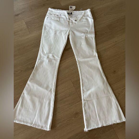 SER.O.YA Olivia Low Rise Flares NWT - Picture 1 of 4